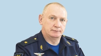 Мне просто интересно у Верхоглавкома возникнет желание отсношать в особо извращенной форме (с оргвыводами) командующего Войсками противовоздушной и противоракетной обороны??? Или как всегда в лучших традициях спустят все на тормозах ...