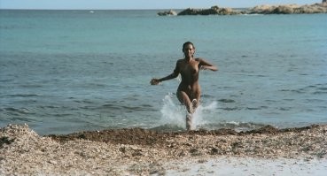 Сравни фильм «Синьор робинзон» оригинал и то, что показывали в советских конотеатрах.
Ужас и ужас, "безжалостная цензура вырезает сцены".