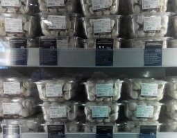 Про пельмени в п.14 - лучше иногда ближе не подходить, а то удар хватит. Это вот аж 2016 год, цены за 100г