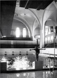 А когда большевики тем же самым в 30е годы занимались, меняя назначение культовых и иных зданий, открывая в них дома культуры или отдыха, а то и бассейны, то сколько дерьма на них за это вылито было.