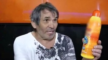 Невнимательная женщина потратила время у плиты впустую