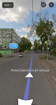 Светофор не видно на видео. 

Вот откуда летела Газель: