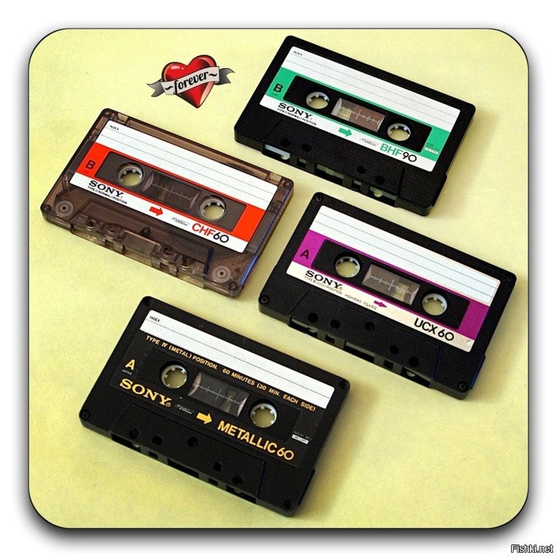 А еще у меня были игры на ZX Spectrum их загружали