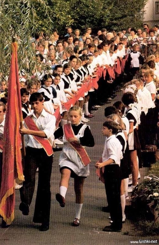 Класс! Эх.. было время..!
Кстати, на одном из фото - ГЭС моего родного города Волжский :