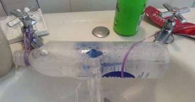 Кто там плакался на счет аглицких двух раздельных смесителей??? У вас что руки из жоППЫ растут!? Или вы не советские люди ... были ими в конце концов ...