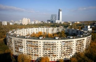 У драконов тут гнездо... просто они предпочитают оставаться невидимыми.