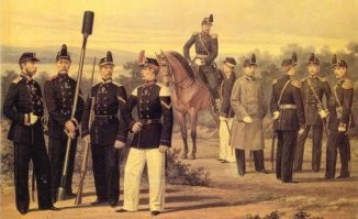 Хм, действительно. Меня смутил как застегивается мундир вкупе с этой фуражкой...