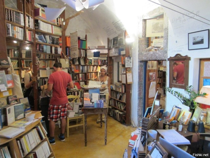 Книжный магазинчик в Ойи, Санторини, Греция