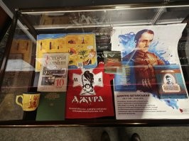 Скромнее по масштабу, но не менее милее сердцу. Трофеи при в ходе в залы "Оборона Сталинграда" в Волгограде.