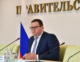 и так, и эдак