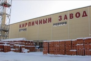 Медведь атаковал автомобиль с туристами