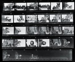 Автор не написал главное: Эта фотография была сделана фотографом ежедневной кубинской газеты Revolución Альберто Корда (он же Альберто Диас Гутьерес) 5 марта 1960 года на митинге, который проходил в память о жертвах теракта – накануне в порту Гаваны взорвалось грузовое судно La Coubre и погибло больше 100 человек.