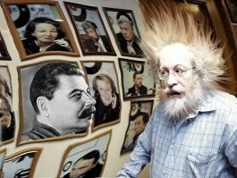 И кто? В данный момент этот враг действует? Плотины мыши прогрызают-это они? Или заммин обороны внезапно оказался в сизо-тоже мыши? Асфальт во дворах и не только исчез лет 20 назад, все никак найти не могут тоже враг? Из 90-х вырвались, говоришь?... Видео с пенсионерами и просрочкой сам сможешь найти? А так да, враг найден... А мозги еще нет.
----------------------
Типичный либер ..И Кац предлагает сдаться  хе хе