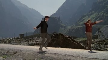 Альпийское нищенство - святое дело! Дэньги давай, дэньги!