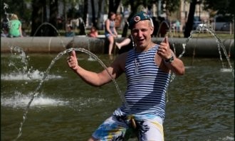 «Ветераны России»
«Офицеры России»
это вот эти чтоль, скрепыши ?