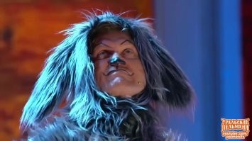 Луна кайф.
Девочка кайф.