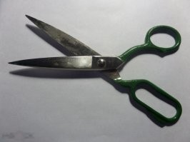 А еще есть побольше размером, портняжные
Тоже лежат, х.з. зачем.., наверное для памяти