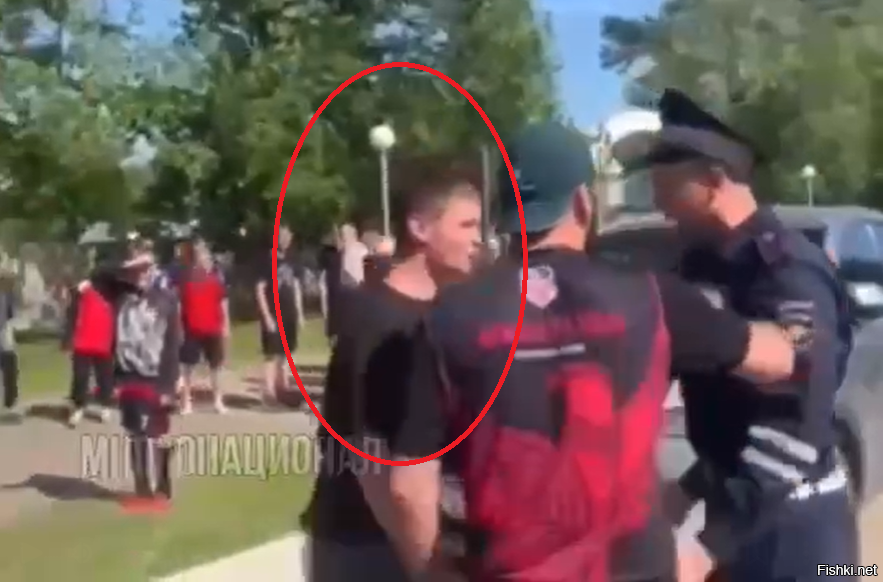 Где напали на полицейских