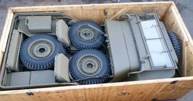 Э-э-эх, щас бы такой наборчик в деревню... За грибами, за ягодами ездить... За самогонкой в соседнюю деревню...