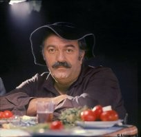 Ну да. 
Помню на деревне у дедушки с дядей смотрели, потом телек сломался и мы пошли через овраг к тетке, его старшей сестре, смотреть. 
Давно это было... в 70-х...:-{