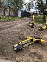 В Мытищах, на МКАДе, на остановке Тайнинская, наблюдал выпотрошенный экземпляр, прямо, как из рассказов "Кремль 2222. Край вечной войны", когда одна техника практикует каннибализм.
