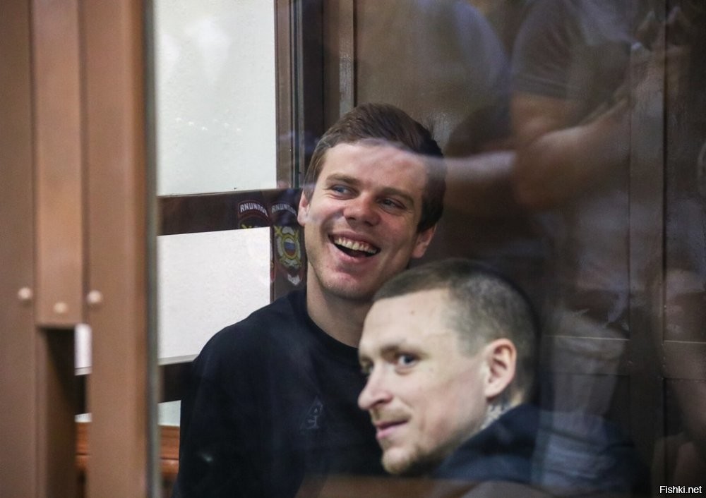 В Красноярске футболисты "Енисея" устроили драку с отдыхавшими на турбазе