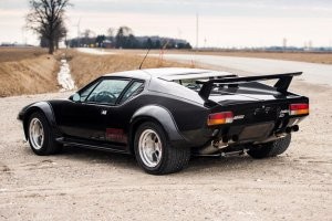 Дизайн того времени у De Tomaso лучше получился