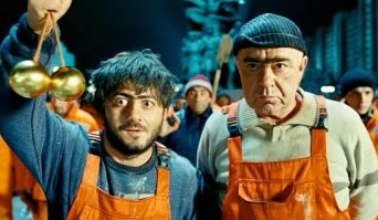 Строитель Фарух обиделся на уволившую его женщину и стал угрожать «закладками» с тухлыми яйцами