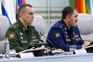 Задержан офицер департамента Минобороны РФ по обеспечению гособоронзаказа Владимир Вертелецкий

Вертелецкого подозревают в мошенничестве в особо крупном размере. Он отдал знакомым бизнесменам выгодный госзаказ, за что получил машину и дом, которые оформил на родственников.