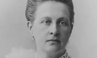 Была у нас в Курской губернии своя такая. 
Ольга Брискорн. Замучила почти полтораста душ. Из них почти пятьдесят детей. Причём живя в Петербурге вела великосветский образ жизни, слыла меценаткой, помощницей беднякам, в её доходном доме жил Пушкин с супругой. Александр I пребывал в глубоком шоке, когда ему доложили о том, что она творила в своих имениях. Однако, в отличие от Салтычихи, несмотря на многотомное дело, она отделалась лёгким испугом. Её ткацкая фабрика отошла под управление государства, да вот в принципе и всё. Сказалось положение в обществе её и её родственников.