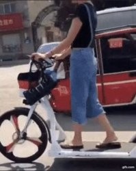 Рабинович, ну шо вы всё ходите и ходите? вы же всё равно сидите!