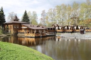 Ресторан "Русская рыбалка" на Крестовском. Работает уже лет двадцать. Ессичо, не реклама