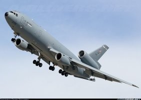 McDonnell Douglas KC-10A Extender (DC-10-30CF) - USA - Air Force.
и тройка F-16 ВВС Израиля.