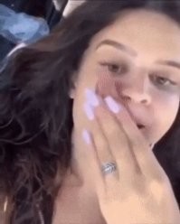 -И за что вас девушки любят?
-Не знаю - ответил дед и облизал языком бровь.