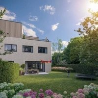 Не мы , есть регламент дома и я вынужден его соблюдать . Вот смотри мой новый дом и все 3 этажа мои , я там сверху перила обтянул травяной сеткой и опа вчера жене звонили сказали что обсуждалось это все на собрании что верхние этажи ни кто не обтягивает а снизу делай что хочешь а сверху на вас соседний дом смотрит и прикинь они тоже захотят :) . Я там решил еще баню с боку такую бочку поставить :) но пока бюджет поет романсы и так нормально влетел на бабки .