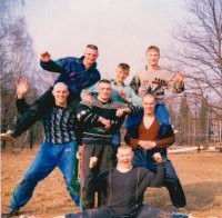 "Парни из 90-х"
Не удивлюсь, если они все где-то прикопаны.