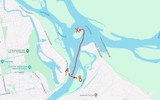Опасно.
Тоже чуть не утонул в устье Абакана, где в Енисей впадает.
Решил переплыть на остров из А в В. На середине понял что несет сильно течение, плюс ко всему волны большие. Запаниковал давай грести к берегу. А возмущения воды не дают, тупо по центру несет и начинаю уставать и водой захлёбываться.
Тут произошло то что меня спасло. Заставил себя успокоиться и не паниковать. Расслабился, лег на спину для отдыха, что сложно т.к. волны большие.
В итоге отдохнул и не спеша стал грести к берегу. Думаю пусть лучше дальше унесёт, но спокойно догребу до берега. Короче почти 2 км проплыл в итоге.