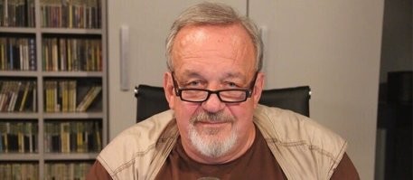 Сталлоне ещё и Гаврилов озвучивал.
И многих других.
Тоже весьма круто