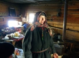 Вот кто кто без цивилизации более полувека прожил, Агафья Лыкова. А у этих Дано и Робин и электричество есть и водопровод и одежда не домотканная, ну может ТВ и мобильников нет