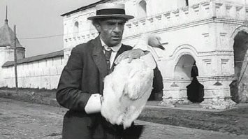 Пусть ему наваляют...