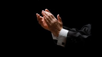 В Москве мужчина несколько месяцев терроризирует соседей