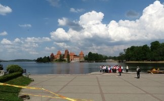 Улица в Тракае идет от центра города к замку . Кстати улица и сейчас такая же .  Последняя фотка это конец этой улицы .