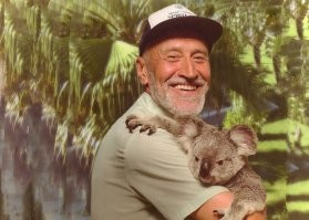 История этой фотографии:
Тайм-код: 24:12


И другие добрые истории от Николая Николаевича в телепередаче Татьяны Устиновой "Мой герой".

Быть добру!