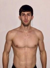 Почему-то не удивлён... Боец ММА