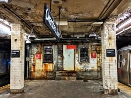 какие отвратительные станции.не чета демократическим