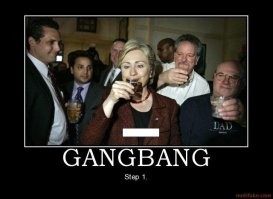 "Помогите, она плачет!": в Краснодаре прохожие пытались спасти избитую девушку, но та отказалась, заявив, что получила тумаков от благоверного