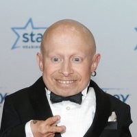 Верн Тройер.
