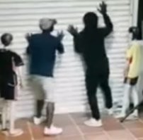 Ах, как приятно, смотрел бы и смотрел, да на работу надо!