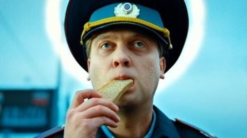 Улыбчивый нарушитель решил дать взятку