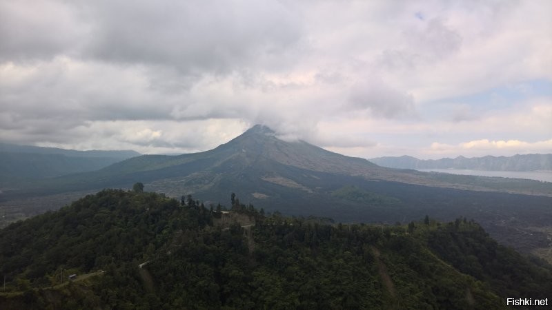 Вот красот немножко. По порядку: Доминикана, Бали, Камбоджа, Киргизия, Таиланд, Танзания. Ожидания совпали с реальностью...